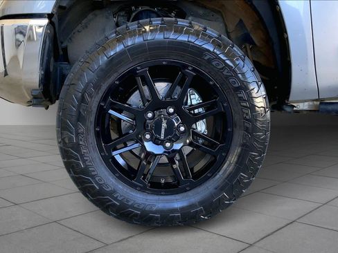 Used 2020 Toyota Tundra SR5 w/ SR5 Upgrade Package image 11