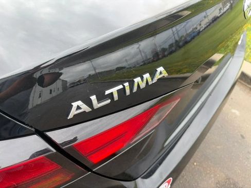 Used 2020 Nissan Altima 2.5 S AWD/4WD image 39