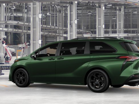 New 2026 Toyota Sienna XLE Woodland Edition AWD/4WD image 5