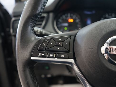 Used 2018 Nissan Rogue Sport SV image 29