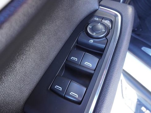 Certified 2025 GMC Sierra 1500 Elevation image 16