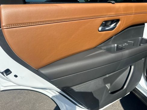 New 2025 Nissan Pathfinder Platinum w/ Cargo Package image 15