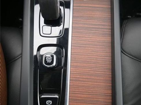 Used 2024 Volvo S60 B5 Plus image 10