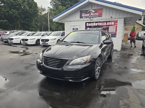 Used 2014 Chrysler 200 Limited w/ Sun/Sound Group FWD image 4