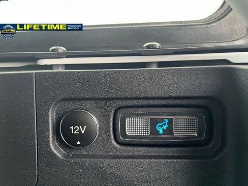 Used 2023 Ford Bronco Outer Banks w/ Sasquatch Package image 12