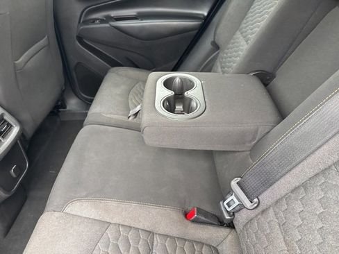 Used 2018 Chevrolet Equinox LT image 31