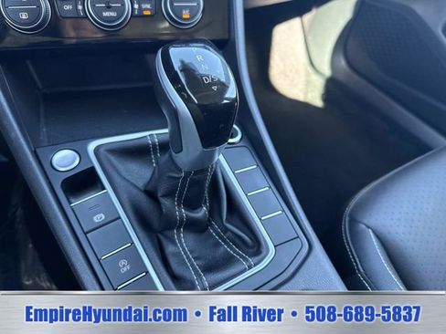 Used 2024 Volkswagen Jetta SE FWD image 25