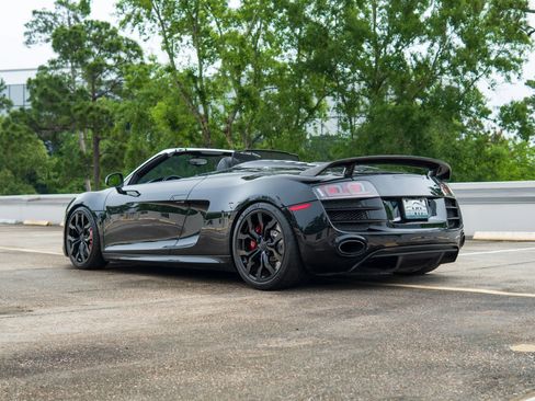 Used 2011 Audi R8 V10 image 21