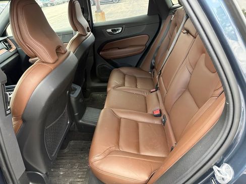 Used 2024 Volvo XC60 T8 Ultimate w/ Climate Package AWD/4WD image 14