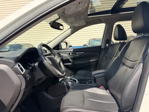 Used 2016 Nissan Rogue SL w/ SL Premium Package AWD/4WD image 14