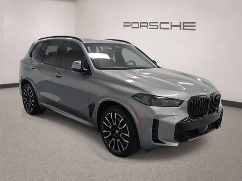 Used 2025 BMW X5 xDrive50e w/ Executive Package AWD/4WD image 8