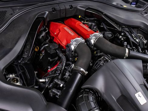 Certified 2019 Ferrari Portofino image 57