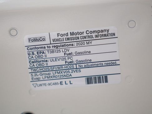 Used 2020 Ford Mustang Shelby GT350 w/ Technology Package image 40