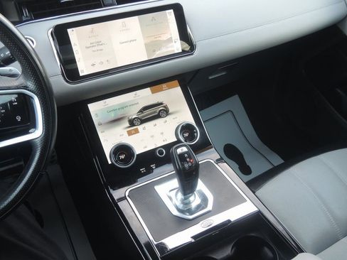 Used 2022 Land Rover Range Rover Evoque R-Dynamic S image 17