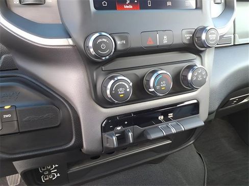 Used 2024 RAM 2500 Big Horn image 18