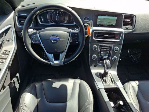 Used 2015 Volvo S60 T5 Premier w/ 19" Sport Package FWD image 11