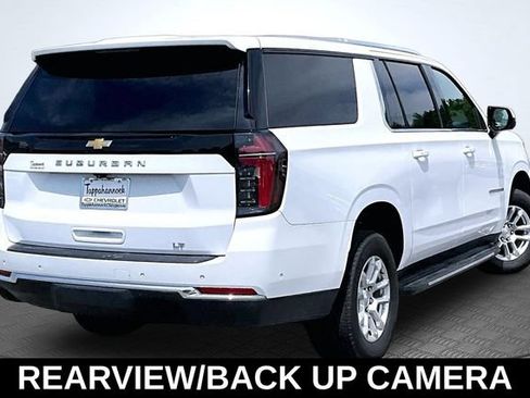 Used 2025 Chevrolet Suburban LT AWD/4WD image 8