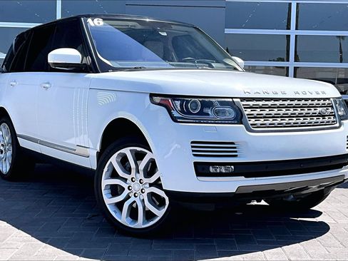 Used 2016 Land Rover Range Rover Supercharged AWD/4WD image 3