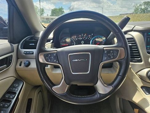 Used 2019 GMC Yukon Denali w/ Denali Ultimate Package RWD image 14