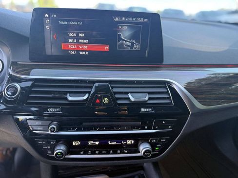 Used 2018 BMW 530e RWD image 25