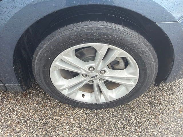 Used 2018 Ford Taurus SE FWD image 20