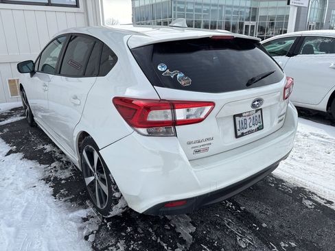 Used 2018 Subaru Impreza 2.0i Sport image 3