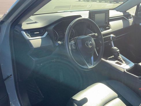 Used 2022 Toyota RAV4 XLE Premium w/ Carpet Mat Package (TMS) image 17