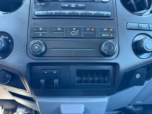 Used 2011 Ford F250 XL w/ PWR Equipment Group image 31