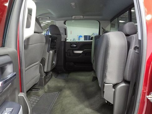 Used 2018 Chevrolet Silverado 1500 LT w/ All Star Edition image 33