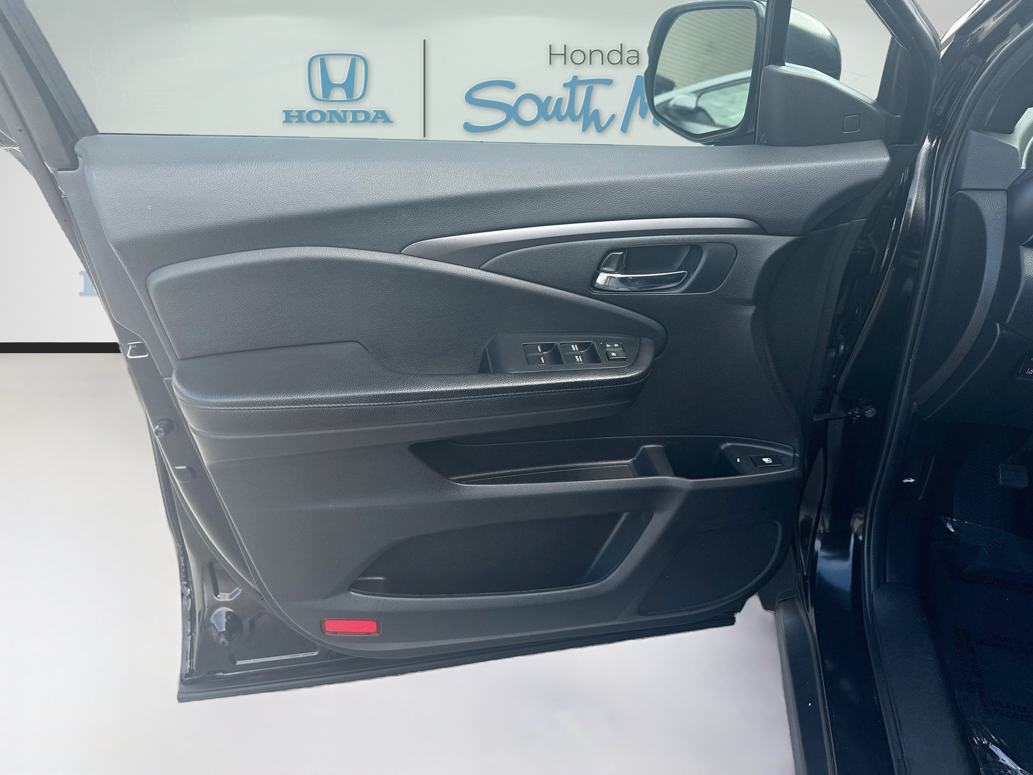 Used 2022 Honda Pilot Sport image 19