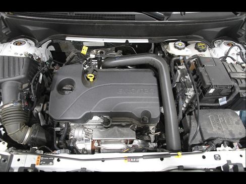 Certified 2024 GMC Terrain SLE FWD image 19