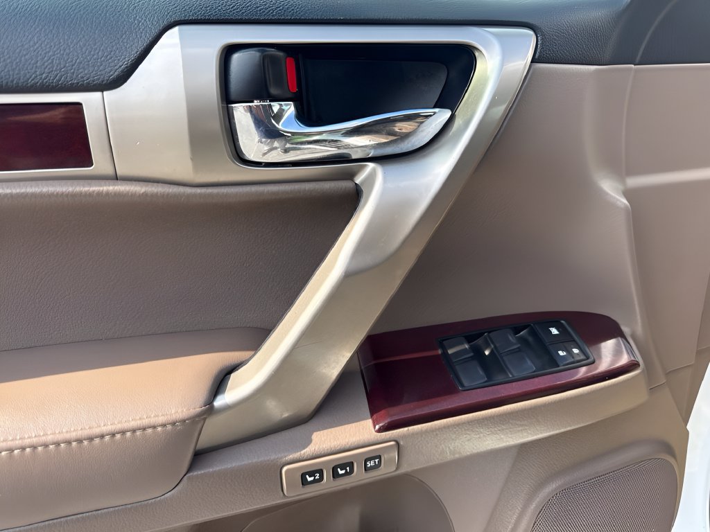 Used 2019 Lexus GX 460 Premium AWD/4WD image 28