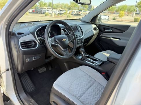 Used 2022 Chevrolet Equinox LT FWD image 10