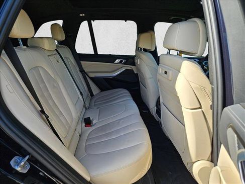 Used 2022 BMW X5 M50i w/ Executive Package image 21
