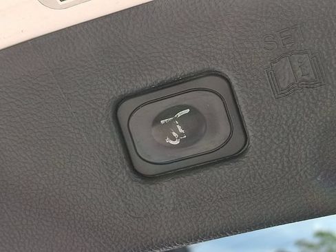 Used 2019 Ford Edge SEL w/ Equipment Group 201A AWD/4WD image 34
