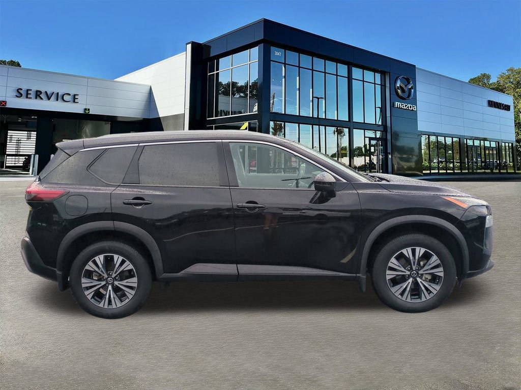 Used 2021 Nissan Rogue SV w/ Premium Package FWD image 3