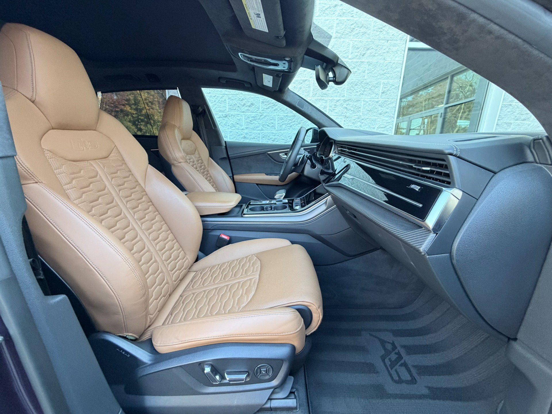 Used 2022 Audi RS Q8 AWD/4WD image 53