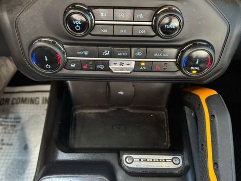 Used 2022 Ford Bronco Badlands image 20