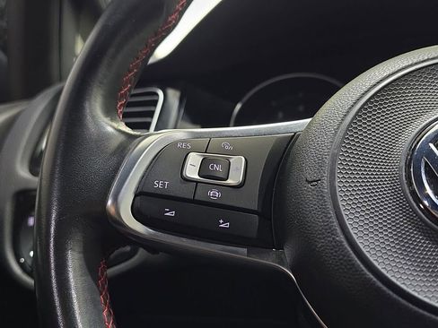 Used 2020 Volkswagen GTI S image 18