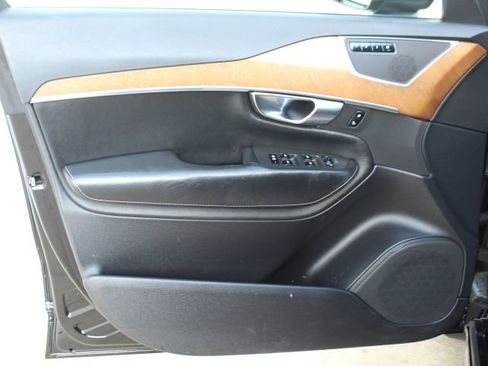 Used 2018 Volvo XC90 T6 Inscription image 13