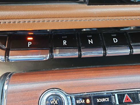 Used 2023 Lincoln Aviator Reserve w/ Elements Package Plus RWD image 21