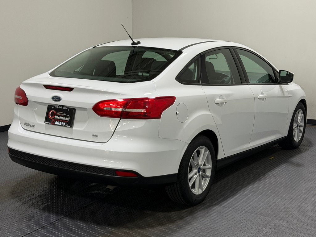 Used 2018 Ford Focus SE FWD image 5