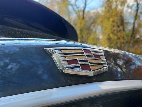 Used 2020 Cadillac XT6 Premium Luxury image 33