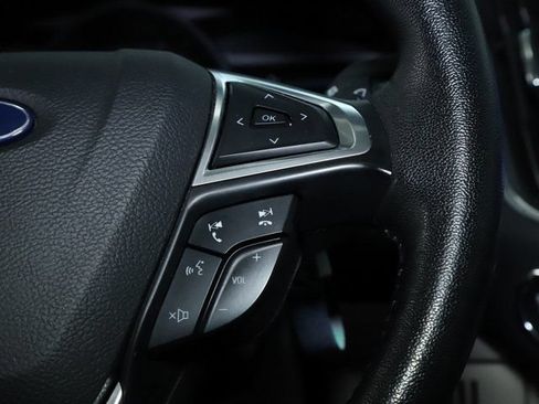 Used 2019 Ford Edge Titanium w/ Equipment Group 301A AWD/4WD image 25