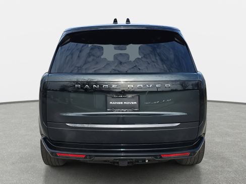 New 2026 Land Rover Range Rover Long Wheelbase SE image 6