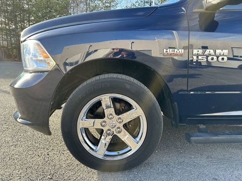Used 2018 RAM 1500 Express w/ Express Value Package image 18