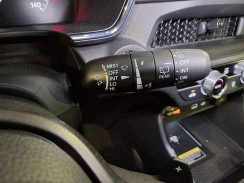 Used 2025 Honda CR-V Sport-L image 14