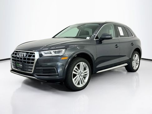 Used 2020 Audi Q5 2.0T Premium Plus w/ Premium Plus Package AWD/4WD image 3