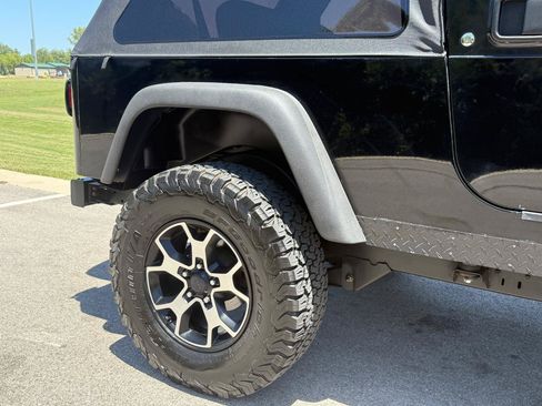 Used 2004 Jeep Wrangler 4WD image 34