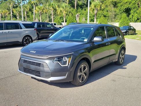 New 2026 Kia Niro LX FWD image 3
